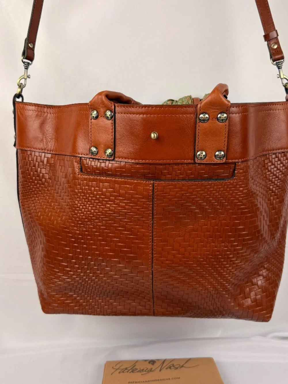 Patricia Nash Emilion Wavy Leather Woven Embossed Tote Purse Tan with Scarf New